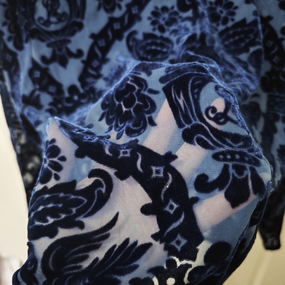 Ralph Lauren Silk & Viscose Sheer Velvet Top US14 - Picture 2 of 5